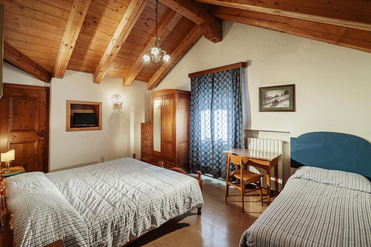 Dependance Hotel Corona Cortina dʼAmpezzo Exterior foto
