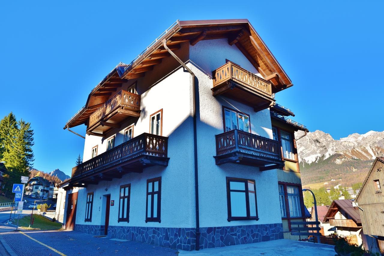 Dependance Hotel Corona Cortina dʼAmpezzo Exterior foto